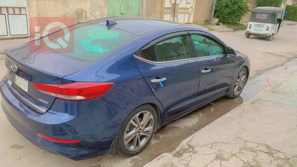 هیوندای ئەلەنترا